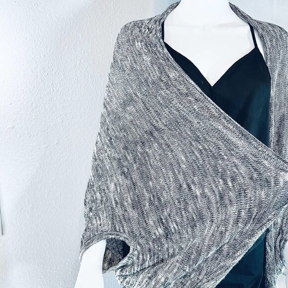 Forever 21 Heathered Open Front 3/4 Sleeve Cardigan - Picture 3 of 8